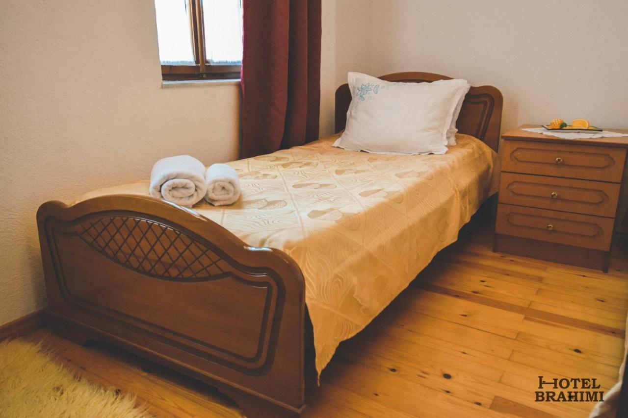 Hotel Brahimi Гірокастра Екстер'єр фото