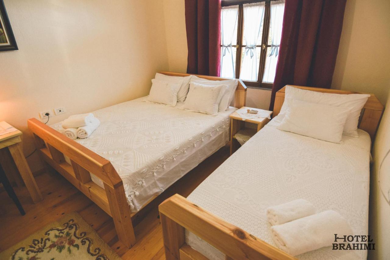 Hotel Brahimi Гірокастра Екстер'єр фото